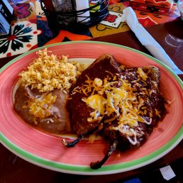 a plate of mexican food