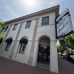 Crown Jewelers