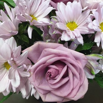 Canyon Lake Flowers - Florists Near Me - Sun City, California