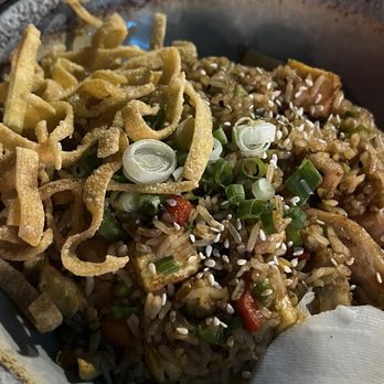 Mares Real Peruvian Cuisine - Arroz Chaufa con pollo - Peruvian Near Me - Orlando, Florida