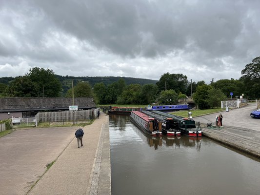 Pontcysyllte Aqueduct by null