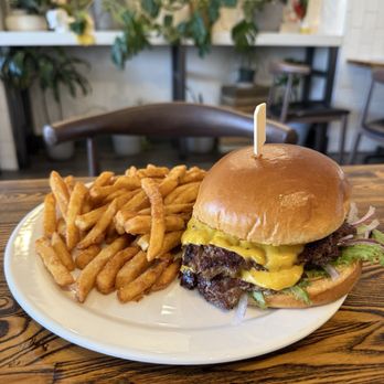 Neighbors - Cali smash burger - Breakfast & Brunch Near Me - Las Vegas, Nevada