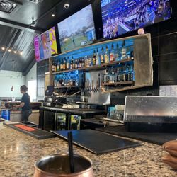 Randy's Shrimp & Oyster Bar - Bar