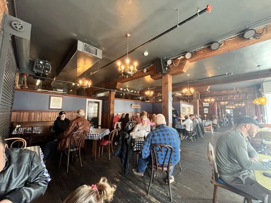 Merridee's Breadbasket by null