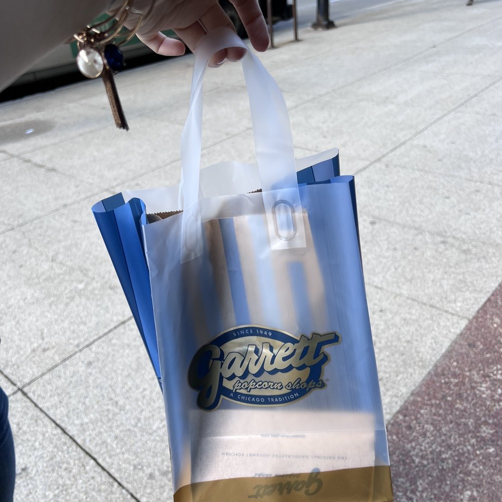 Garrett Popcorn Shops - Popcorn Shops Near Me - Chicago, Illinois