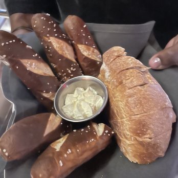 Ocean Prime - Bread - Cocktail Bars Near Me - Philadelphia, Pennsylvania