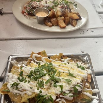 El Chucho - Chilaquiles ASADA (2 TACOS) - Mexican Near Me - Washington, DC, District of Columbia