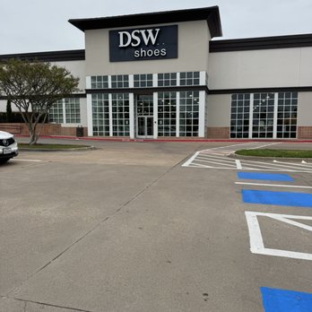DSW Designer Shoe Warehouse - Shoe Stores Near Me - Plano, Texas