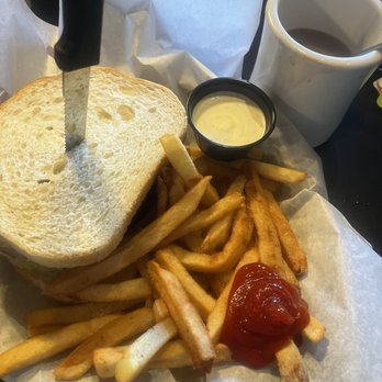 Shaver Lake Pub N Grub - BBQ Western burger with onion rings on sourdough bread, perfectly salted fries - Pubs Near Me - Shaver Lake, California
