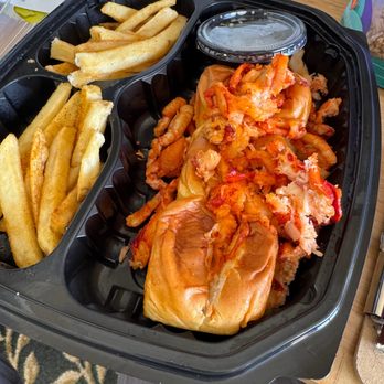 Red Lobster - Horrible Lobster Roll - Seafood Near Me - Westland, Michigan Red Lobster - Horrible Lobster Roll - Seafood Near Me - Westland, Michigan