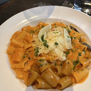 Sexy Steak - Pasta carbone - Steakhouses Near Me - Detroit, Michigan Sexy Steak - Pasta carbone - Steakhouses Near Me - Detroit, Michigan