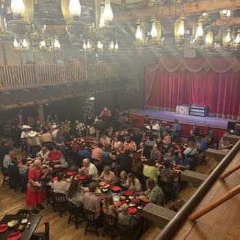 Hoop-Dee-Doo Musical Revue - Interior - Performing Arts Near Me - Lake Buena Vista, Florida