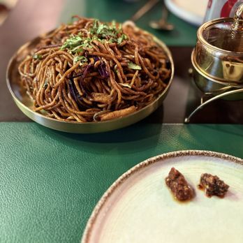 Faarzi Himalayan Bar & Grill - Bhatti Ko Faarzi Masala Chowmein - Wine Bars Near Me - Queens, New York