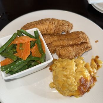 Della J's Delectables - Catfish Fillets Entree W| string beans & Baked Mac & cheese. - Southern Near Me - Alexandria, Virginia