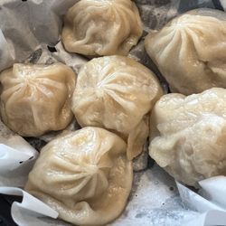 Fresh soup dumplings to go!
