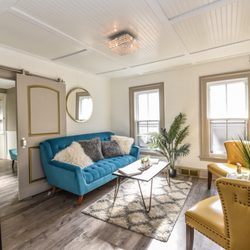 Beauty Bar 269 - Lounge