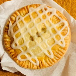 Bella Biscotteria - Hand pie