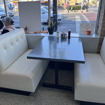 Alexander’s Restaurant - Booth dining off the windows - Breakfast & Brunch Near Me - Chicago, Illinois
