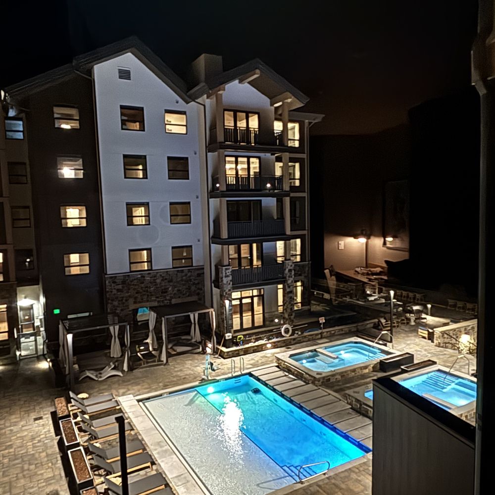 Kindred Resort - Ski Resorts Near Me - Dillon, Colorado