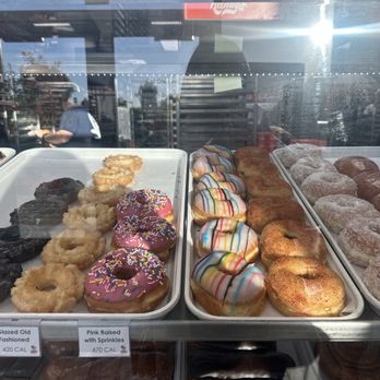Randy's Donuts - Yum - Donuts Near Me - Gilbert, Arizona Randy's Donuts - Yum - Donuts Near Me - Gilbert, Arizona