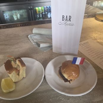La Serre - Mini lobster roll and mini French dip - French Near Me - Chicago, Illinois La Serre - Mini lobster roll and mini French dip - French Near Me - Chicago, Illinois