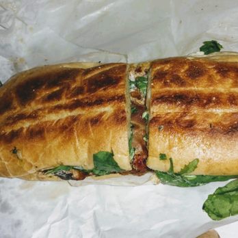 Cafecito - Pollo Arugula - chicken, tomato, red onion, arugula, citrus mayo & bacon. - Coffee & Tea Near Me - Chicago, Illinois