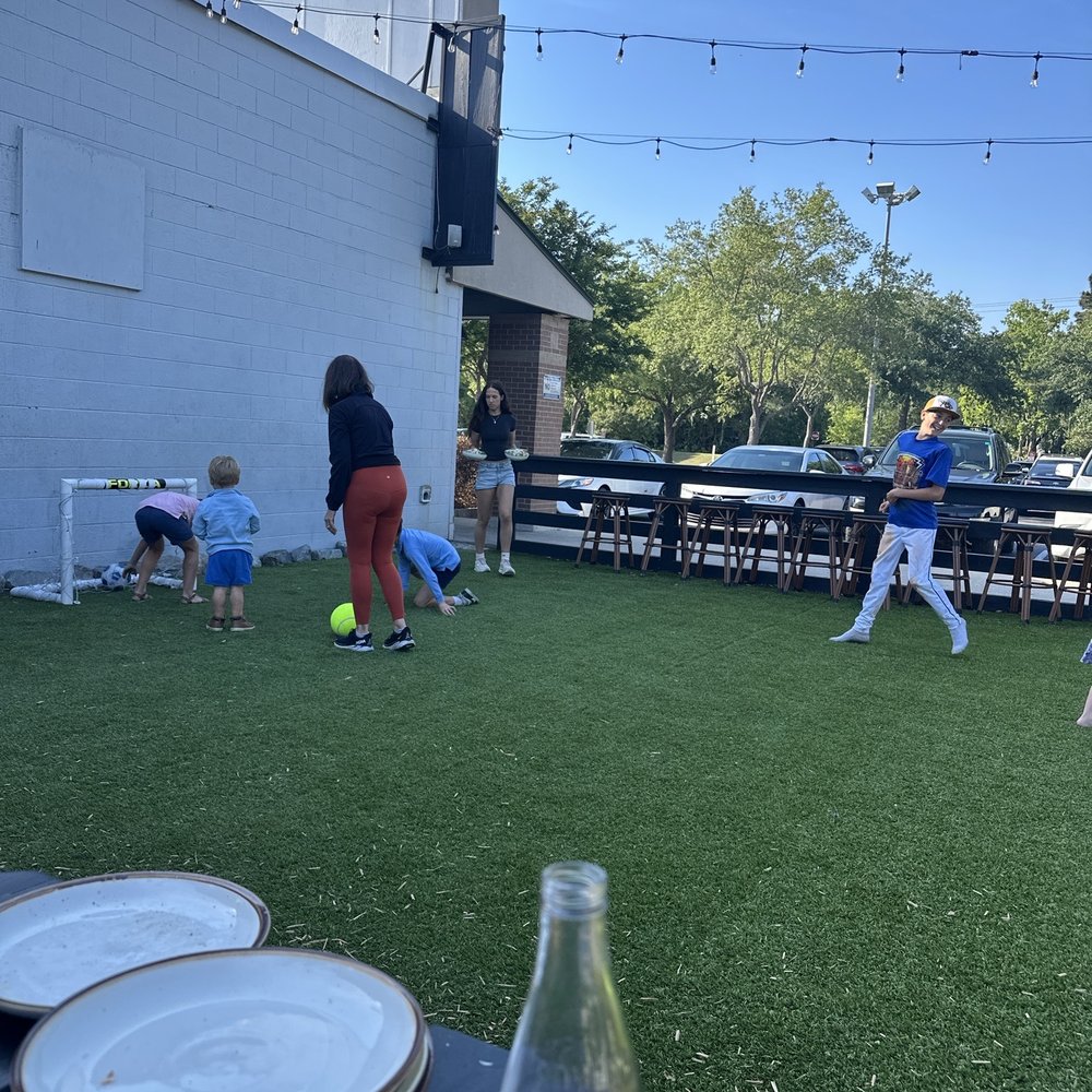 Coastal Crust - My point exactly! Wth is this scene!?! - Bars Near Me - Charleston, South Carolina Coastal Crust - My point exactly! Wth is this scene!?! - Bars Near Me - Charleston, South Carolina