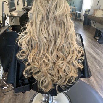 Tocco Divino Salon - Highlights - Nail Salons Near Me - Stockon, California Tocco Divino Salon - Highlights - Nail Salons Near Me - Stockon, California