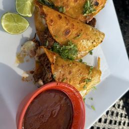 Lunch-birria Tacos