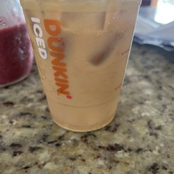 Dunkin' - No foam whatsoever