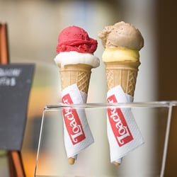 Loacker Moccaria & Loacker MarkenGeschäft - Loacker Moccaria Bozen: Eis