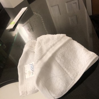 Peacock Suites - More nasty hair - Hotels Near Me - Anaheim, California