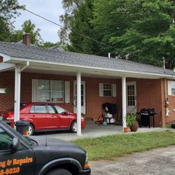 Eagle Roofing & Repairs - Dimensional Shingle. Color Shadow Grey. Rockwood
