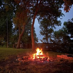 Lake Le Homme Dieu Bed & Breakfast