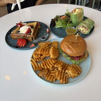Wara Bistro - Breakfast Burrito Wagyu Burger French Toast - Breakfast & Brunch Near Me - Irvine, California Wara Bistro - Breakfast Burrito Wagyu Burger French Toast - Breakfast & Brunch Near Me - Irvine, California