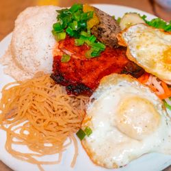 Pho Dai Loi 2 - Cơm Tấm Bì Chả Sườn Nướng Trứng Gà
