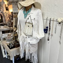 Rose's Recollections - The owner really has amazing style!