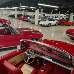 Gateway Classic Cars of Detroit