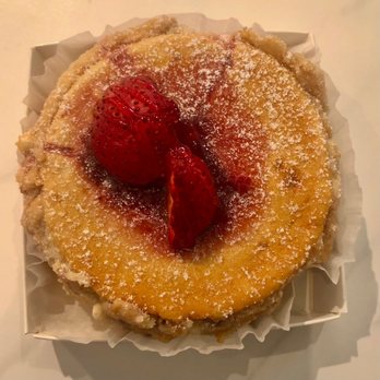Cafe Terrace - Strawberry Cheesecake tart - Cafes Near Me - Bayside, New York