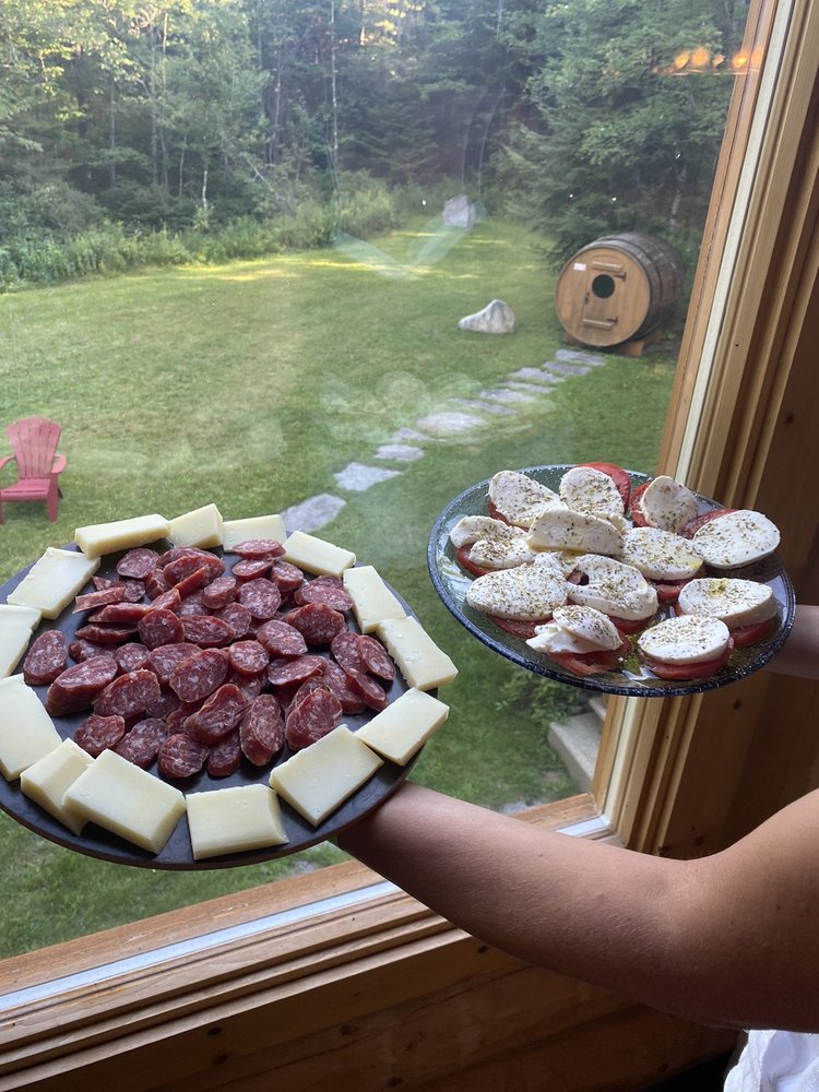 JOHNNY PROSCIUTTO Updated October 2024 2641 Charland Av, Montréal