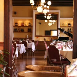 In Piazza - Blick in den Saal