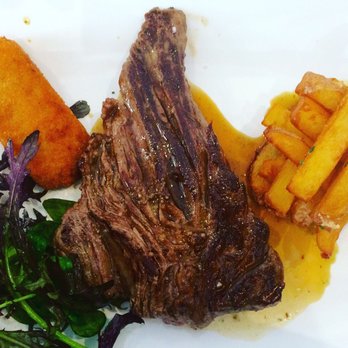 Les Raffineuses - Bavette, frites, reblochon pané - Tapas Bars Near Me - Lyon, 69 Les Raffineuses - Bavette, frites, reblochon pané - Tapas Bars Near Me - Lyon, 69