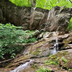 Hollow Brook Trail - Here's the waterfall pic, that really does it no justice. In person, its perfectly pleasing.