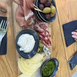 Piccolo - Charcuterie board in the Surprise Piccolo dinner
