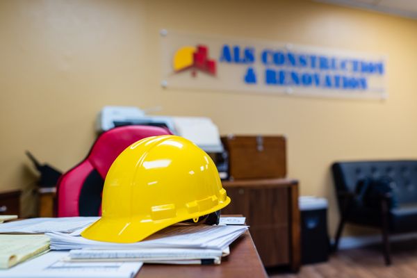 ALS Construction & Renovation Logo