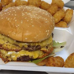 Creekside Cravin's - Double cheddar cheeseburger and tots