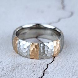 Aurum Designer Jewellers - Bespoke man's platinum court wedding band with inlaid stripes of red gold, hammer-finished all over