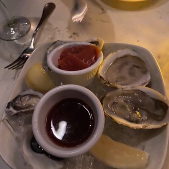 Gatsby's Landing - Raw OYSTERS 1/2 Dozen - New American Near Me - Roslyn, New York