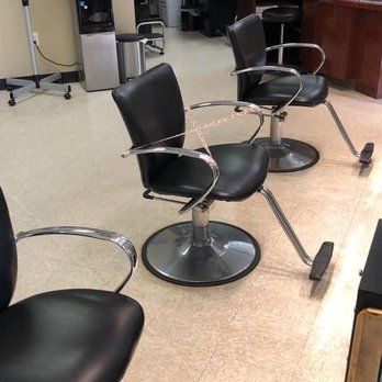 Golden Beauty Salon - Blocked out seats for social distancing. - Hair Stylists Near Me - Diamond Bar, California Golden Beauty Salon - Blocked out seats for social distancing. - Hair Stylists Near Me - Diamond Bar, California