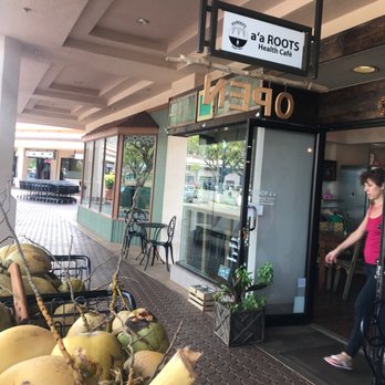 Aa Roots Maui - Outdoor patio seating near the restaurant entrance - Vegan Near Me - Lahaina, Hawaii